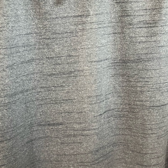 Kuhl Women’s Lightweight Flowy 3/4 Sleeve Open-back Yoga Shirt Top, Gray Medium - Picture 5 of 5